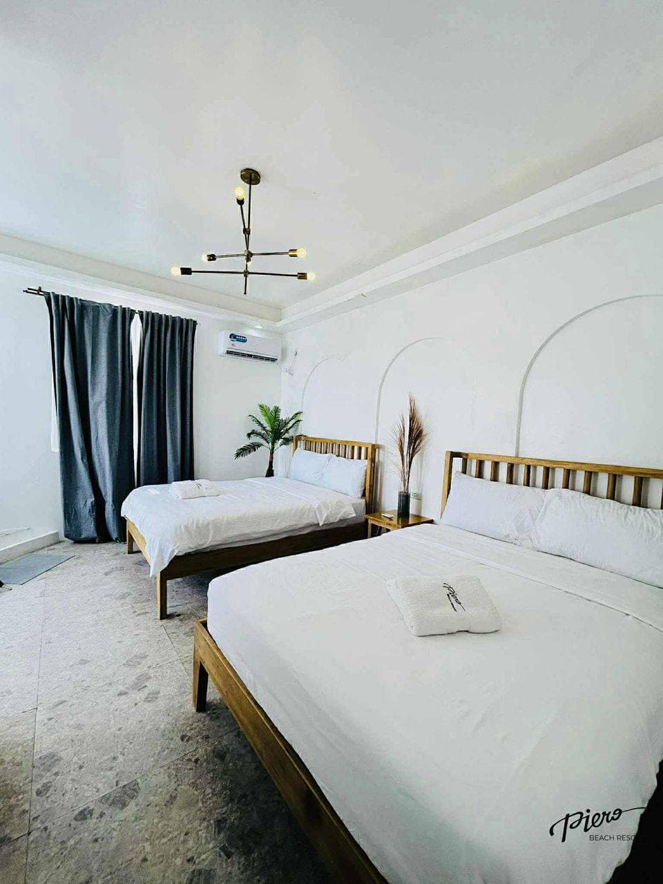 Ibiza Room thumbnail 3
