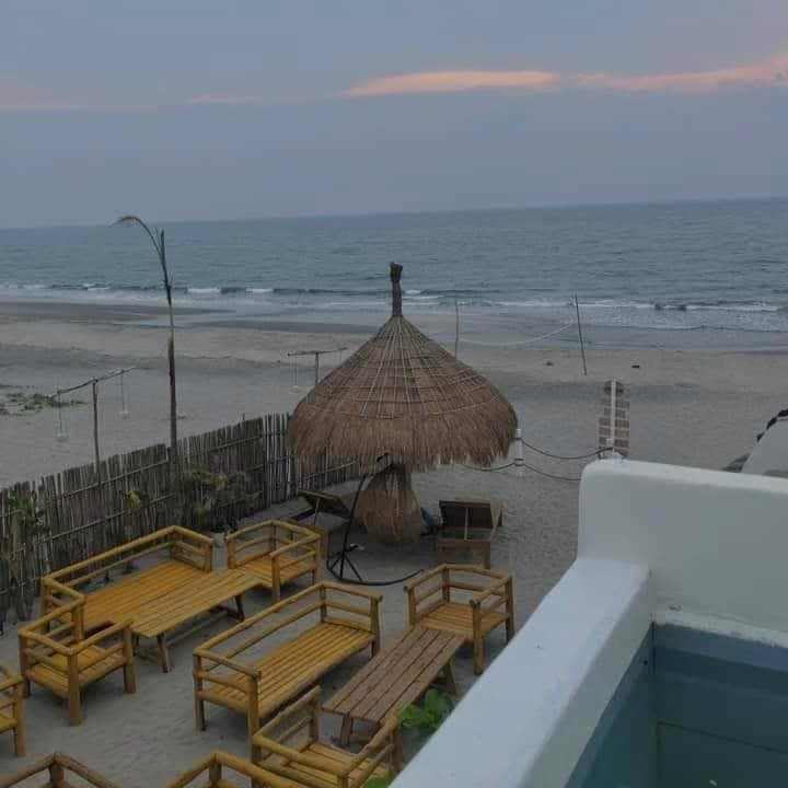 Beachfront Ceremony